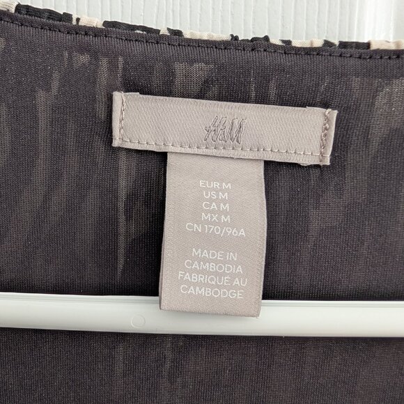 H&M Black and White Midi Wrap Dress - Size M - Picture 4 of 6